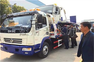 汽车道路救援拖车价格